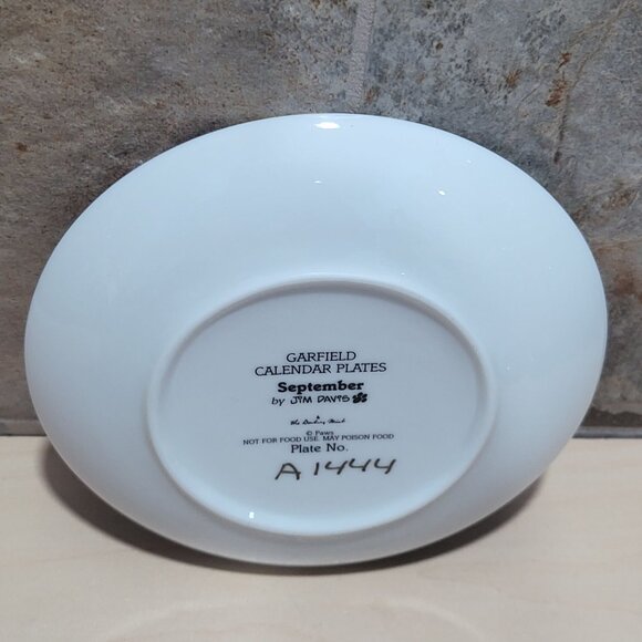 Garfield Calendar September Plate Jim Davis Plate No A 1444 Danbury Mint - Picture 6 of 14